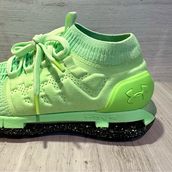 Under Armour UA HOVR Phantom - Highlighter Lime Green - Picture 5 of 14